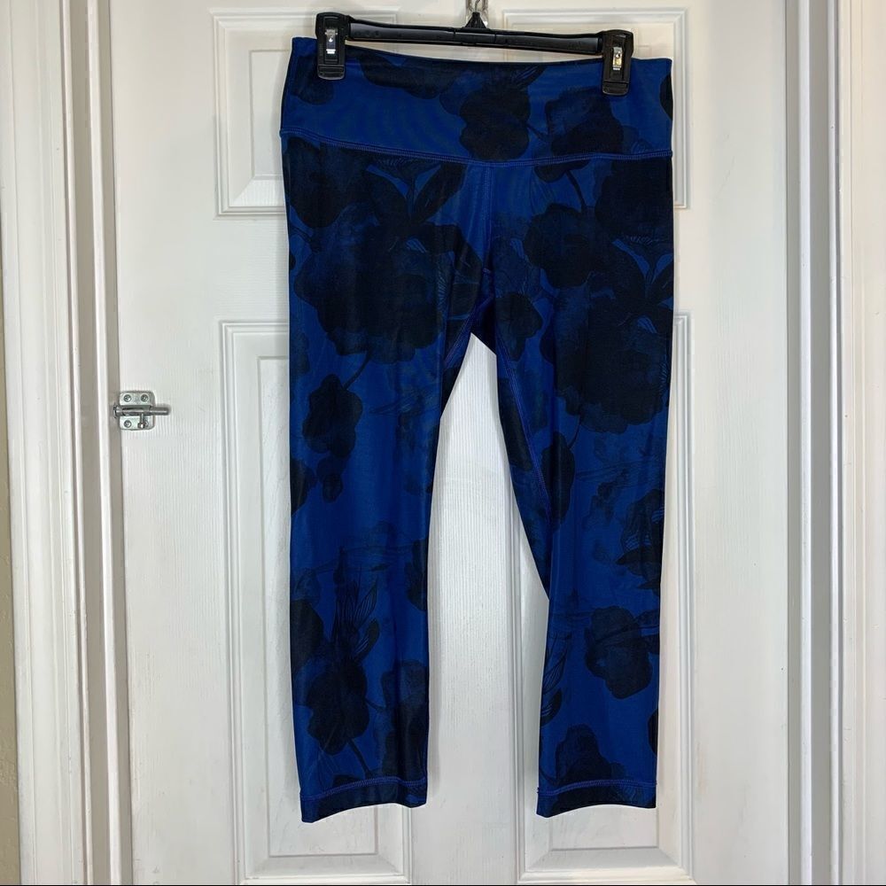 Lululemon Wunder Under Cropped Leggings Blue Black Floral Size 8